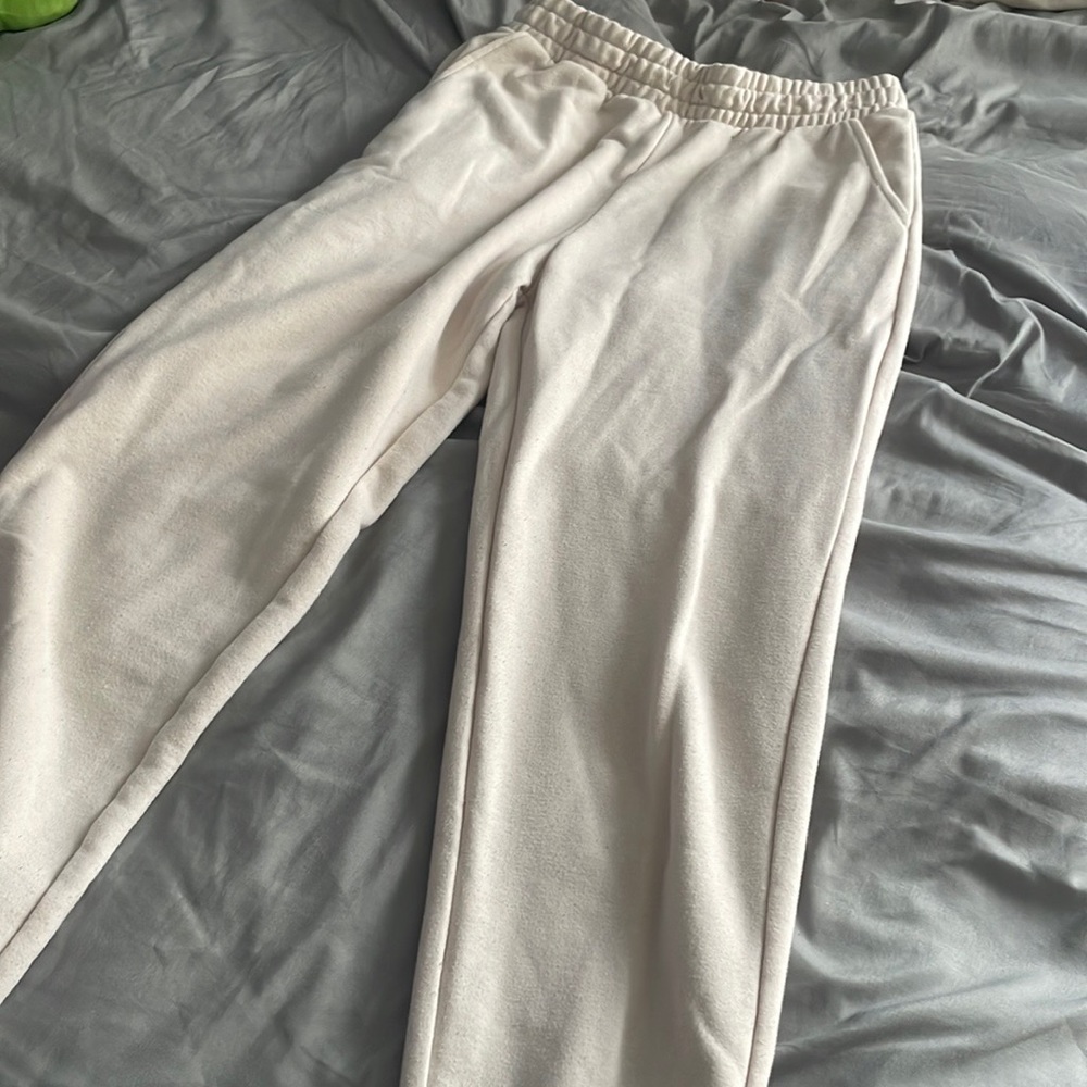 white jogger sweats